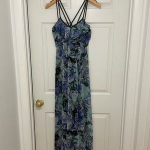 Jessica Simpson maxi dress